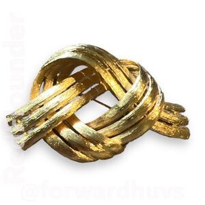 Beautiful Gold Tone Metal Knot Shaped Brooch